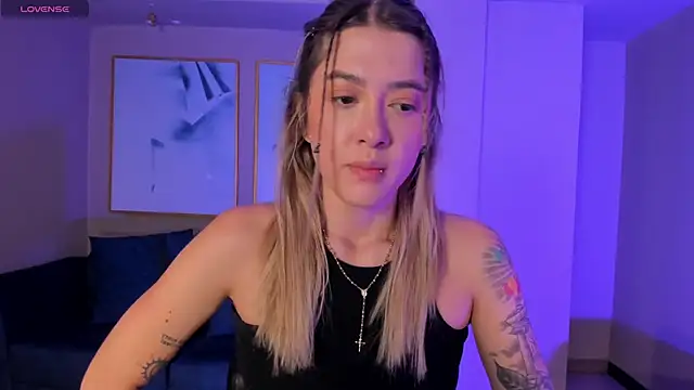 EveBensonX online show from 03.04.25