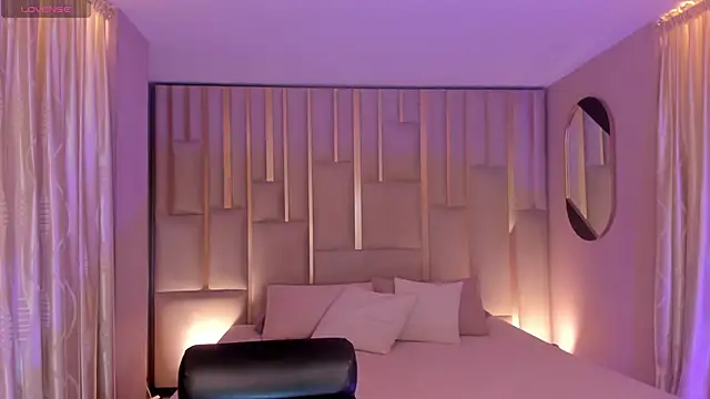 EveBensonX online show from 11.09.25