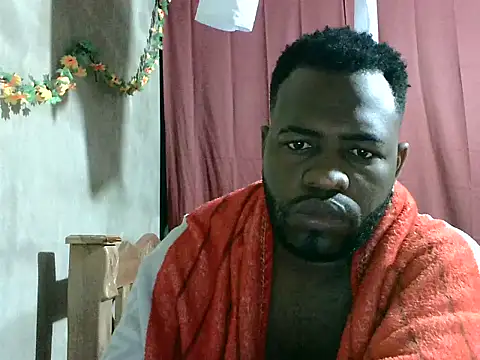 Snapshot of 2ocmaxi chatting on 10.03.25 2ocmaxi online show from 10.03.25