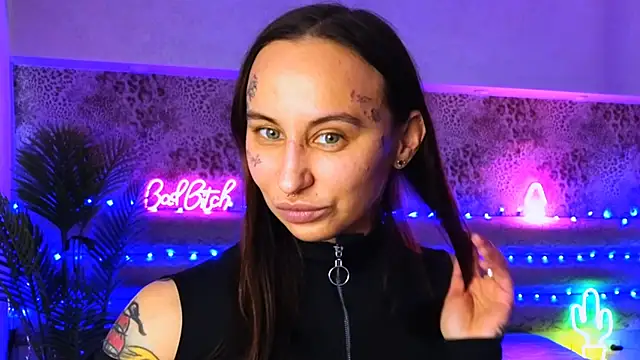 Cool Freak  online show from 01.18.25