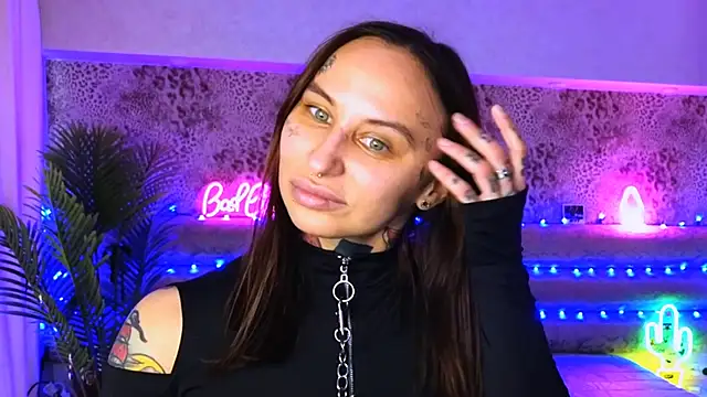 Cool Freak  online show from 02.04.25