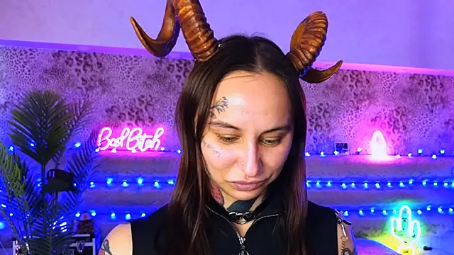 Cool Freak  online show from 02.08.25