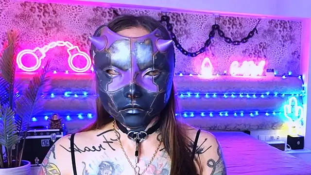 Cool Freak  online show from 10.05.25