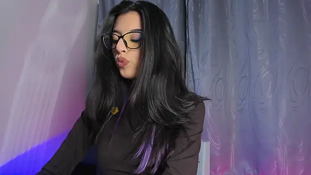 NanaRott online show from 10.03.25