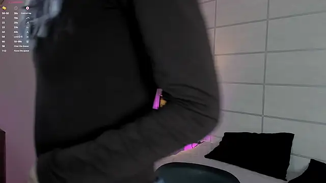 NanaRott online show from 04.08.26