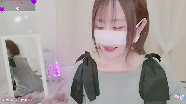 Yuu  k online show from 02.04.25