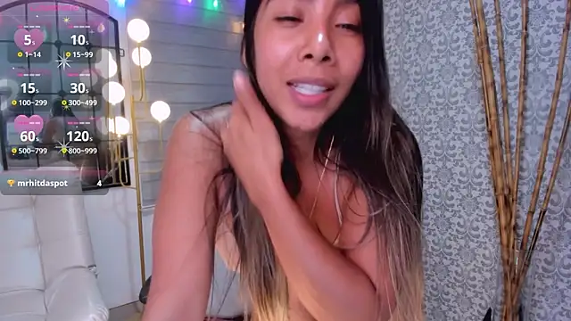 RenataReyes online show from 01.17.25