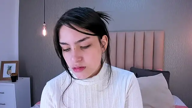 Alexa Thaylor  online show from 03.03.25