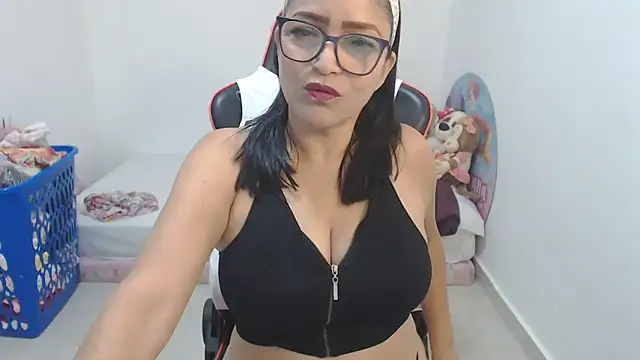 Valentina lara01 online show from 02.07.26