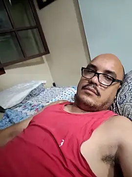 RobertoBuzios22 online show from 03.15.25