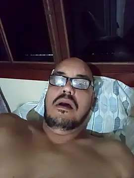 RobertoBuzios22 online show from 09.26.25