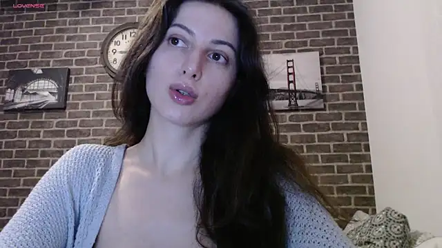 Snapshot of _Hot_Lady_ chatting on 12.22.24 Hot Lady online show from 12.22.24