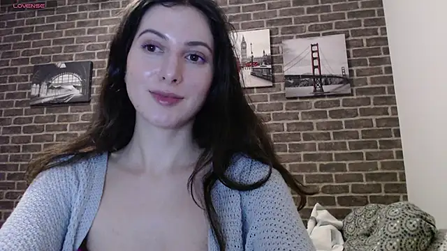 Snapshot of _Hot_Lady_ chatting on 12.23.24 Hot Lady online show from 12.23.24