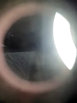 Snapshot of HotWifeNisha chatting on 12.21.24 HotWifeNisha online show from 12.21.24