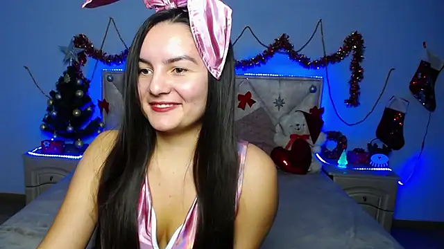 Snapshot of JasmineAsha chatting on 12.31.24 JasmineAsha online show from 12.31.24