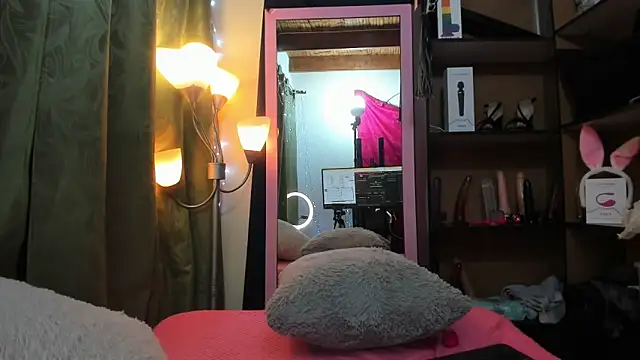 iriss 25 online show from 02.13.25