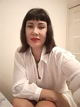 Snapshot of ROXOLANAA_SEXY chatting on 03.08.25 ROXOLANAA SEXY online show from 03.08.25