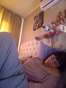 Snapshot of ROXOLANAA_SEXY chatting on 03.11.25 ROXOLANAA SEXY online show from 03.11.25