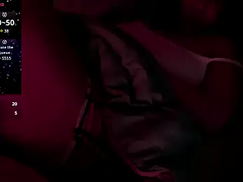 Snapshot of ROXOLANAA_SEXY chatting on 03.11.25 ROXOLANAA SEXY online show from 03.11.25