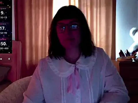 Snapshot of ROXOLANAA_SEXY chatting on 03.17.25 ROXOLANAA SEXY online show from 03.17.25