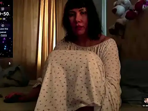 Snapshot of ROXOLANAA_SEXY chatting on 03.18.25 ROXOLANAA SEXY online show from 03.18.25