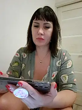 Snapshot of ROXOLANAA_SEXY chatting on 03.22.25 ROXOLANAA SEXY online show from 03.22.25