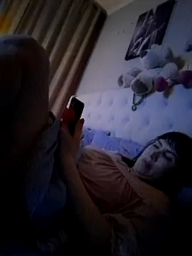 Snapshot of ROXOLANAA_SEXY chatting on 03.23.25 ROXOLANAA SEXY online show from 03.23.25