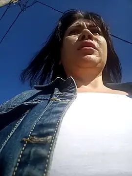 Snapshot of ROXOLANAA_SEXY chatting on 09.14.25 ROXOLANAA SEXY online show from 09.14.25