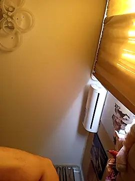 Snapshot of ROXOLANAA_SEXY chatting on 09.26.25 ROXOLANAA SEXY online show from 09.26.25