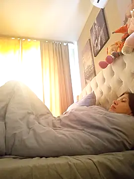 Snapshot of ROXOLANAA_SEXY chatting on 09.29.25 ROXOLANAA SEXY online show from 09.29.25