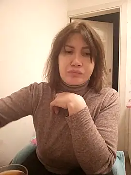 Snapshot of ROXOLANAA_SEXY chatting on 09.29.25 ROXOLANAA SEXY online show from 09.29.25