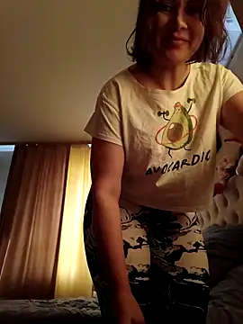 Snapshot of ROXOLANAA_SEXY chatting on 10.04.25 ROXOLANAA SEXY online show from 10.04.25