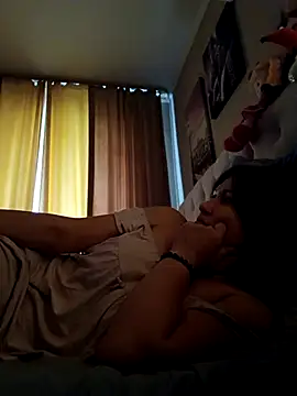 Snapshot of ROXOLANAA_SEXY chatting on 10.05.25 ROXOLANAA SEXY online show from 10.05.25