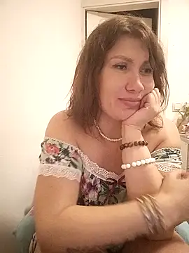 Snapshot of ROXOLANAA_SEXY chatting on 10.18.25 ROXOLANAA SEXY online show from 10.18.25