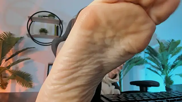 RebeccaMartinez online show from 12.19.24