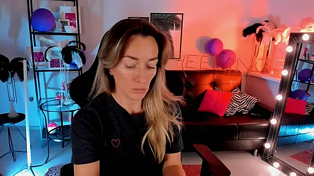 RebeccaMartinez online show from 12.23.24