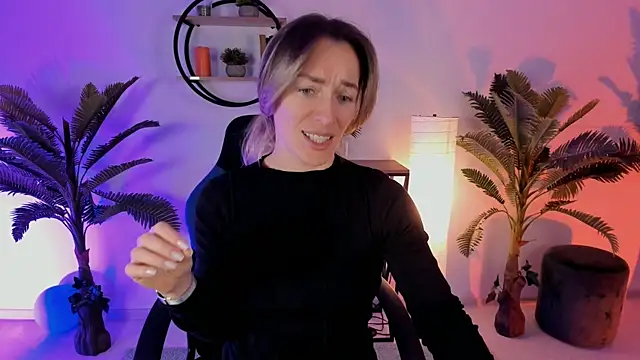 RebeccaMartinez online show from 01.13.25