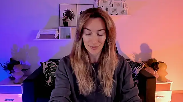 RebeccaMartinez online show from 01.18.25