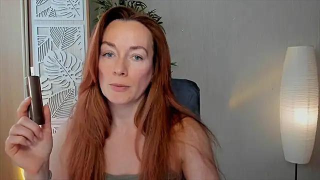 RebeccaMartinez online show from 04.05.26