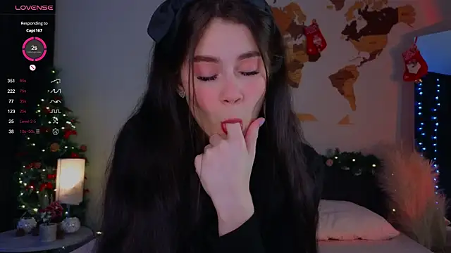 AuroraMari online show from 01.07.25