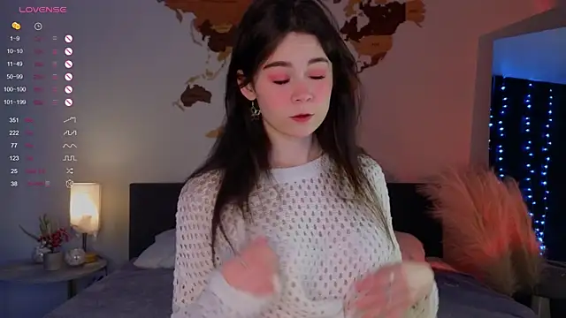 AuroraMari online show from 01.19.25