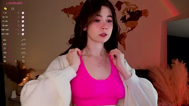 AuroraMari online show from 01.30.25