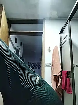 katha steele  online show from 10.18.25