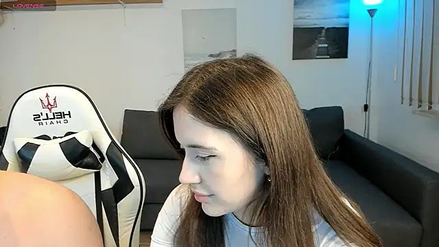 Snapshot of PollyFlame chatting on 01.31.25 PollyFlame online show from 01.31.25