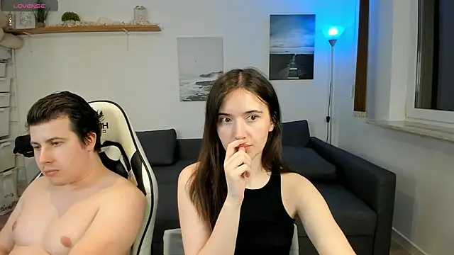 Snapshot of PollyFlame chatting on 02.03.25 PollyFlame online show from 02.03.25