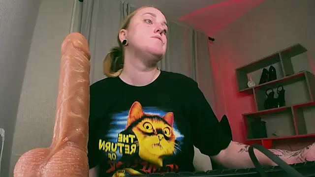 Snapshot of Frau__Lilith chatting on 01.22.25 Frau Lilith online show from 01.22.25