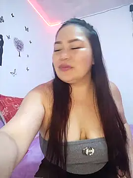 violet moore online show from 02.15.25