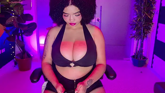 MalaikaBrown online show from 11.12.25