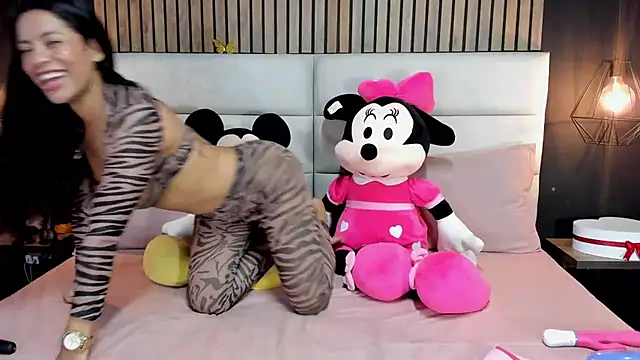 NiicolleMiller online show from 02.24.25