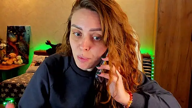 Snapshot of mia_grantes chatting on 12.02.24 mia grantes online show from 12.02.24